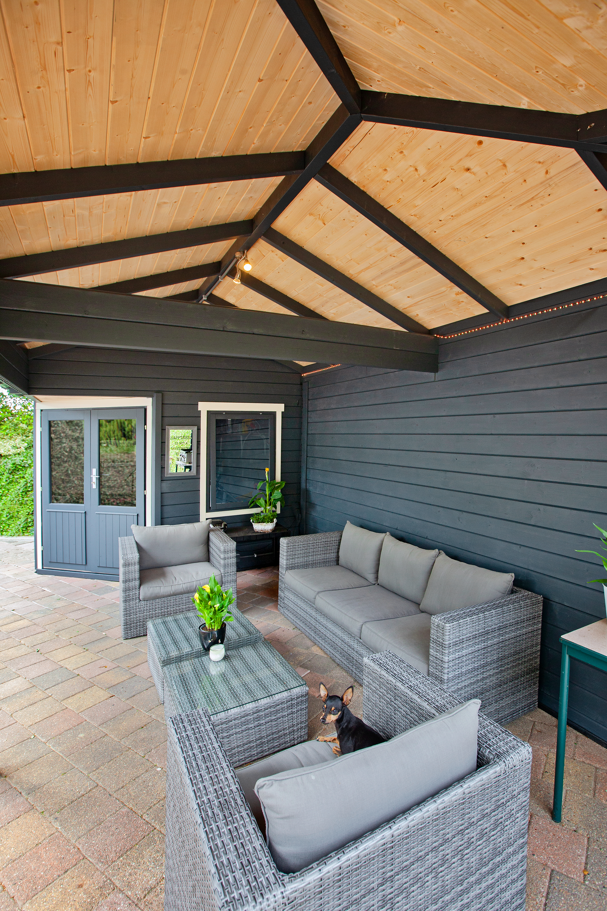 Blokhut - Tuinhuis Bertil | 44 mm | vuren onbehandeld Blokhut - Tuinhuis Bertil | 44 mm | vuren onbehandeld