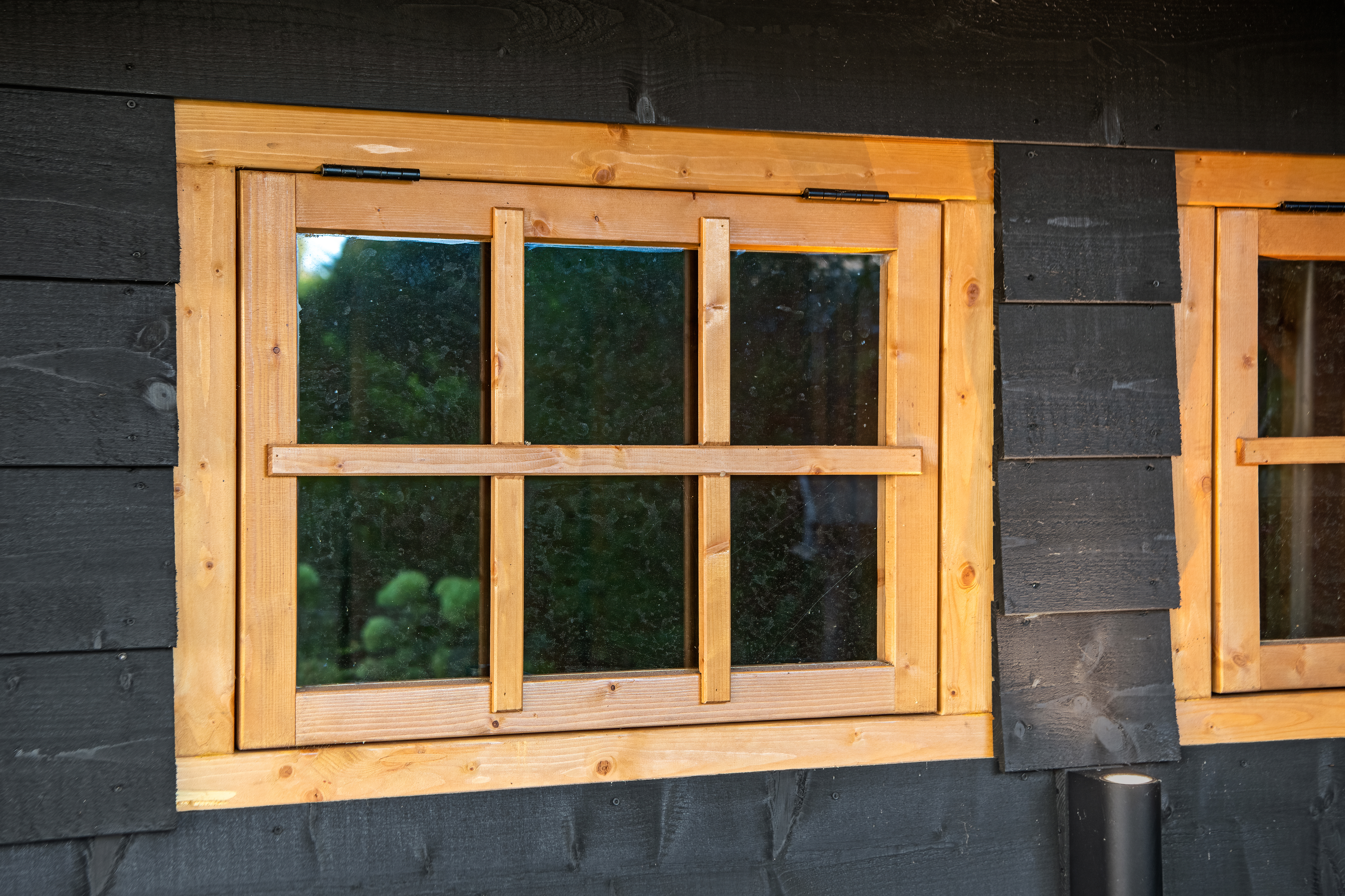 Red Class Wood uitzetraam, 6-ruits Uitzetraam B900 x H700 mm buitenmaat (rvs beslagset)