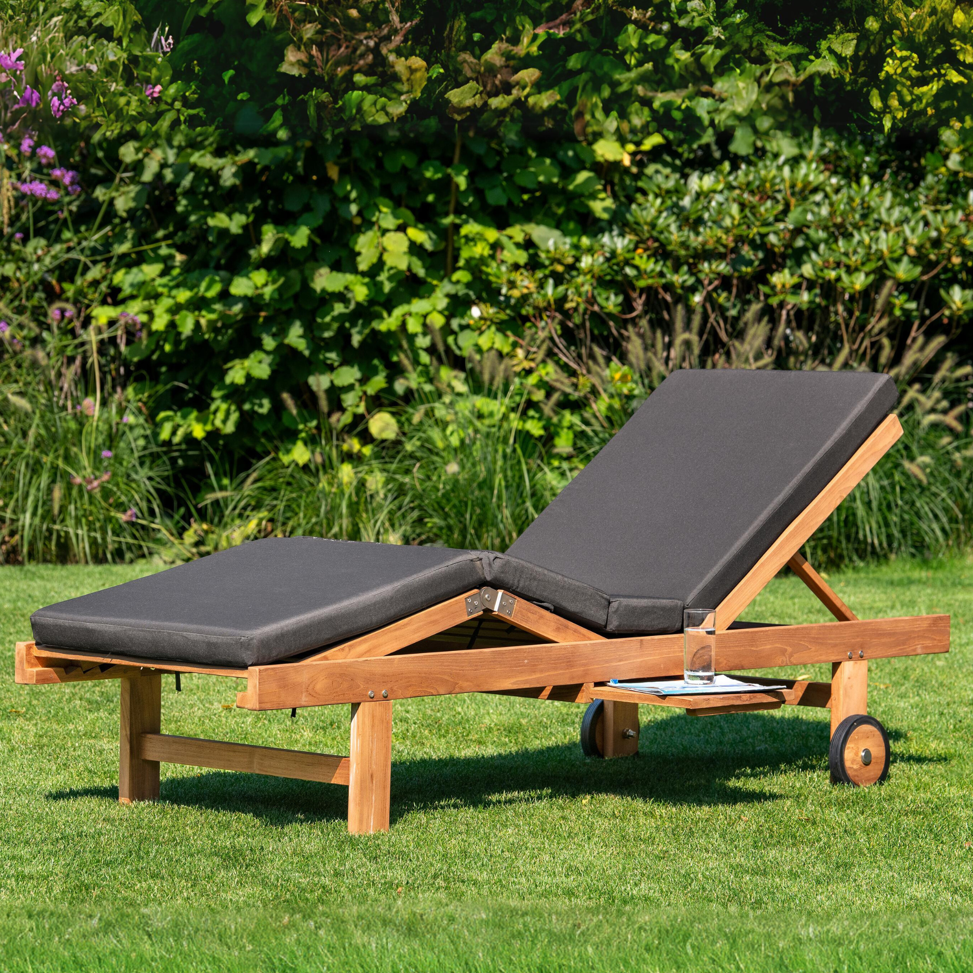 Teak sunlounger Wembley