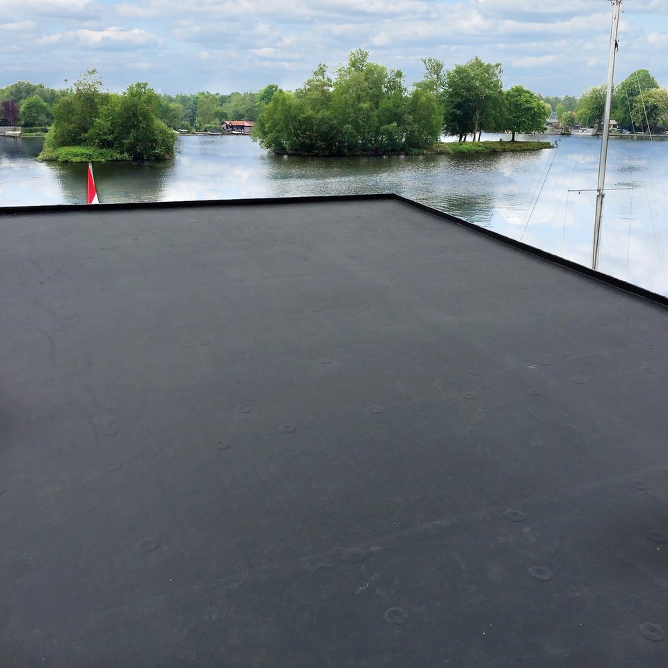 Set 19 - EPDM dakbedekking 770 x 490 cm incl. Contactlijm (1-zijdige verlijming)