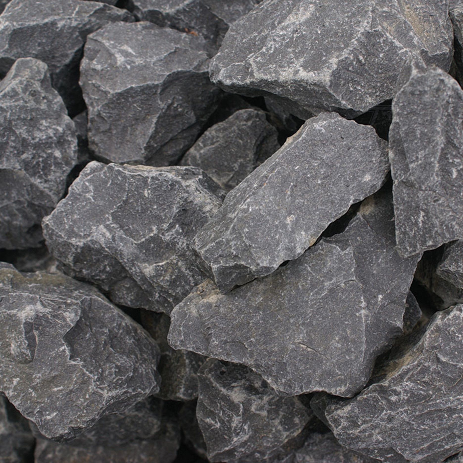 Basalt Schwarz