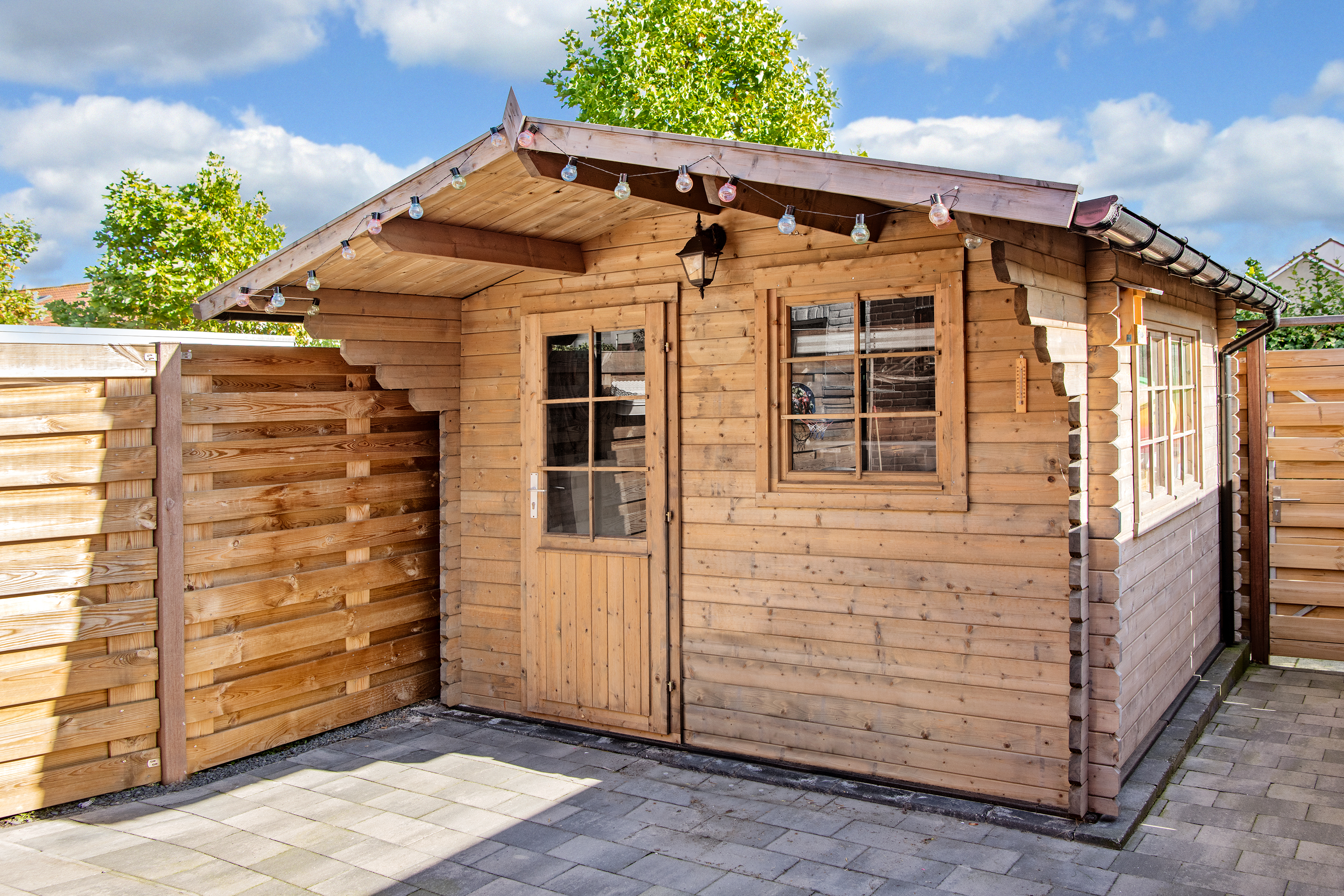 Blokhut - Tuinhuis Riho | 40 mm | vuren honinggeel geïmpregneerd