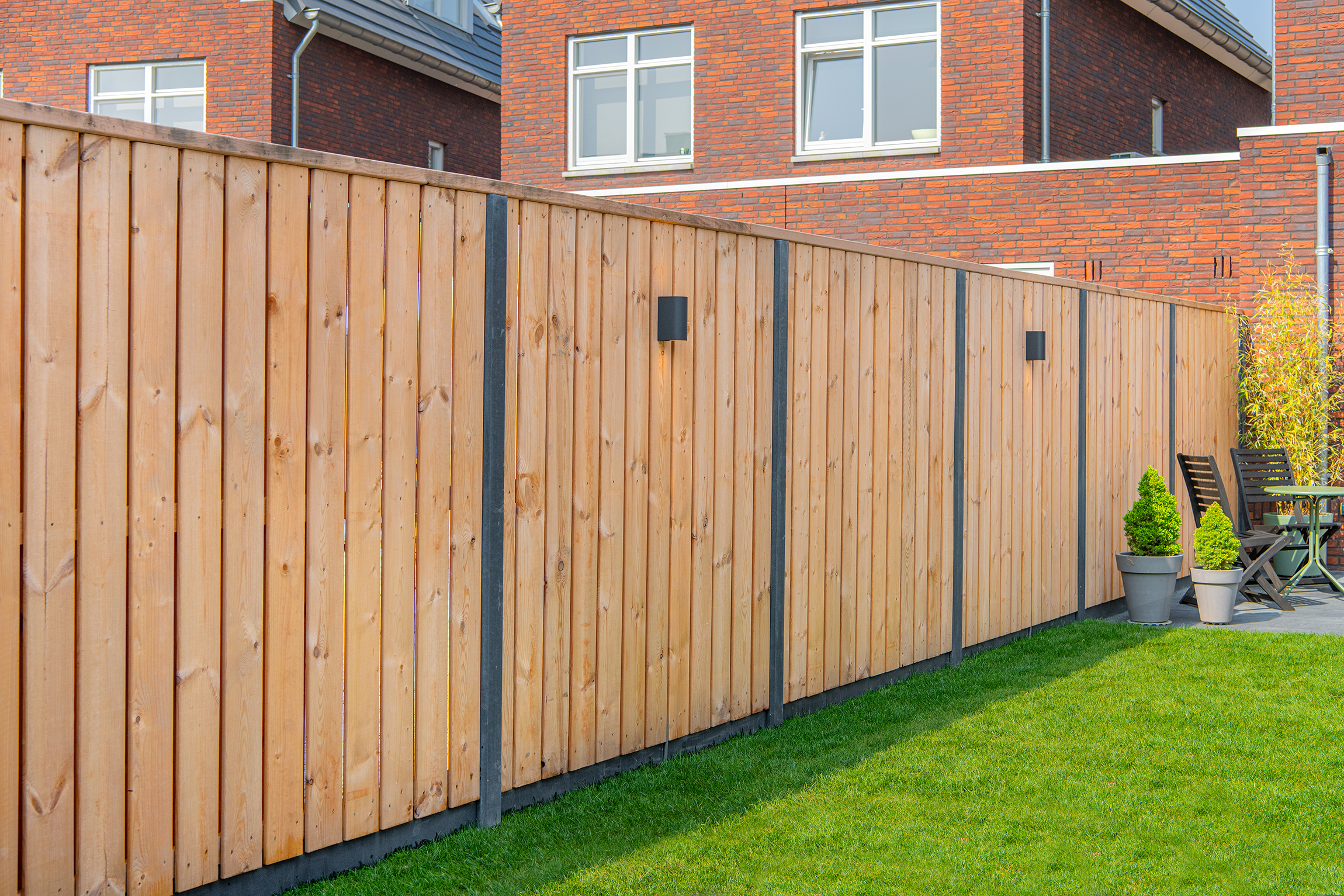 Garden fence Agadir, Red Class Wood impregnated CE spruce, stainless steel screwed, 23-boards (21+2) 180 x 180 cm